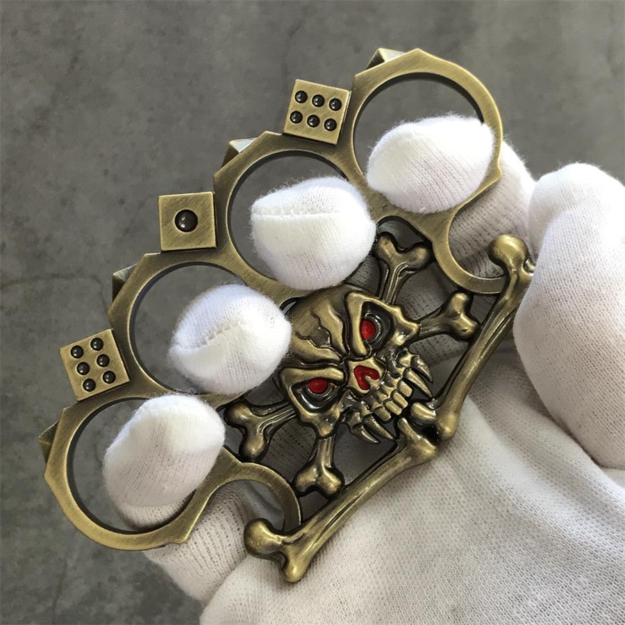 Colorful Skull Knuckle Duster Broken Window EDC Tool - Image 4