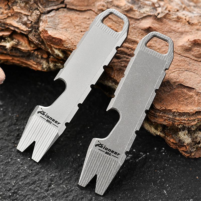 Fingertip Titanium Crowbar Function Bottle Opening EDC Tool - Image 7
