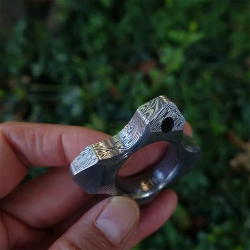 Four Corners Damascus Pattern Knuckle Duster Self-defense Gear - Image 2