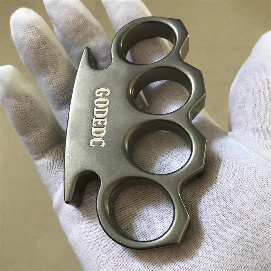 GODEDC Classic Stonewashed Steel Knuckle Dusters - Image 3
