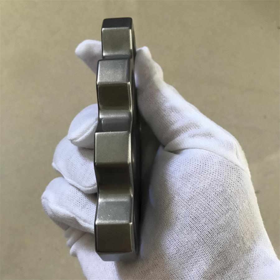 GODEDC Classic Stonewashed Steel Knuckle Dusters - Image 7