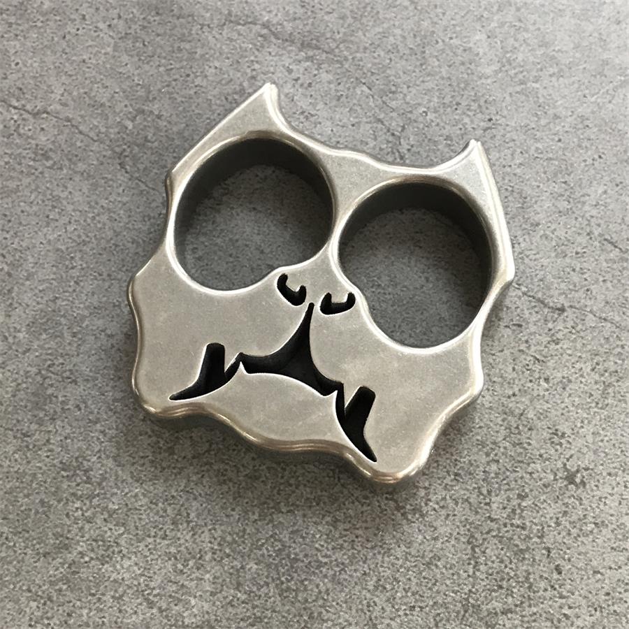 GODEDC TC21 Titanium Alloy Creative Knuckle Duster - Image 8