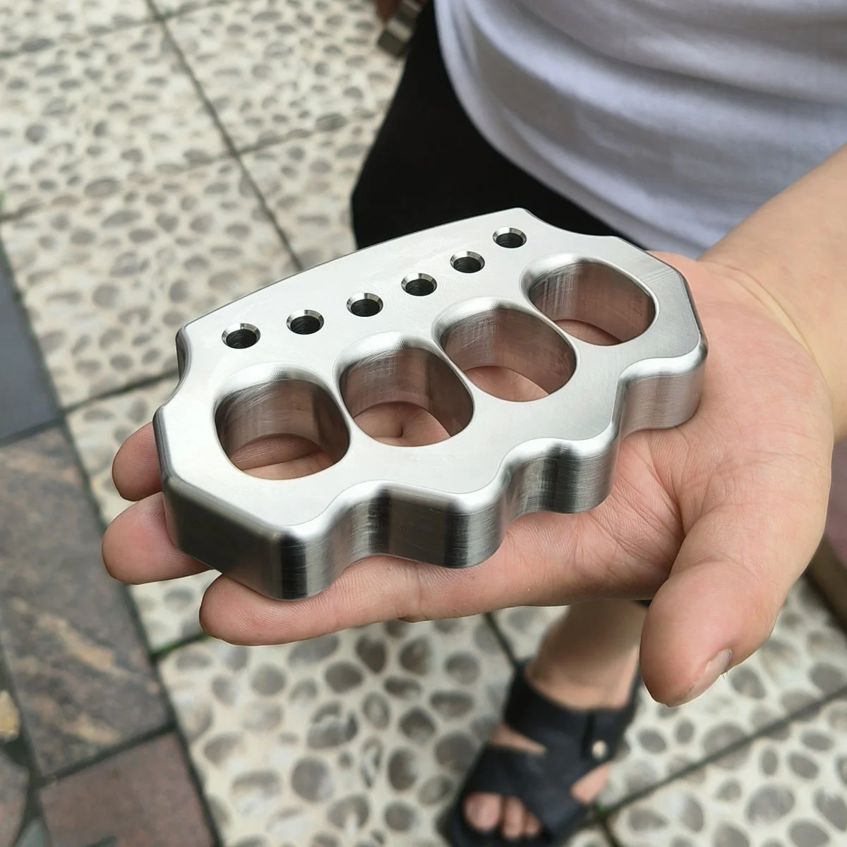 Large Finger Hole Solid Steel Knuckle Duster Fine Polish - Image 11