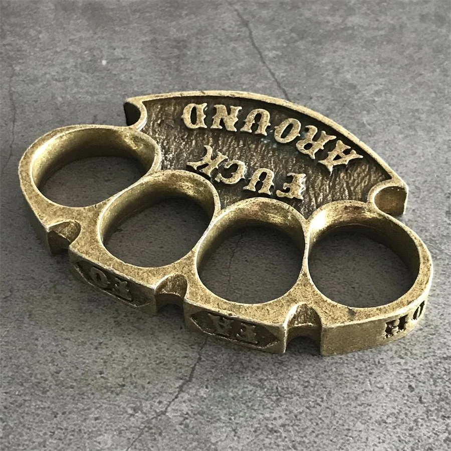 Mini Retro Style Knuckle Duster - Image 10