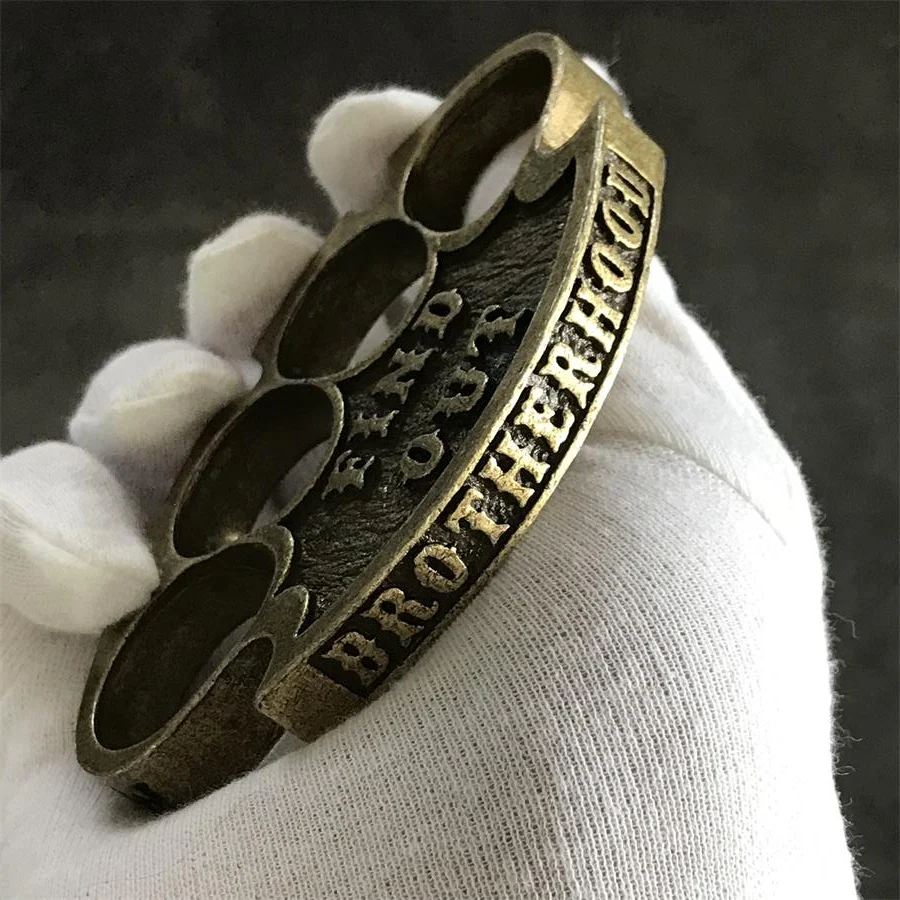 Mini Retro Style Knuckle Duster - Image 6