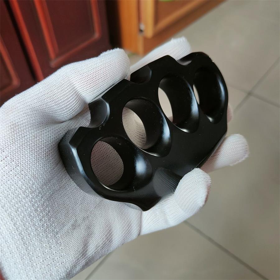 Portable Classic Bakelite Knuckle Duster - Image 5