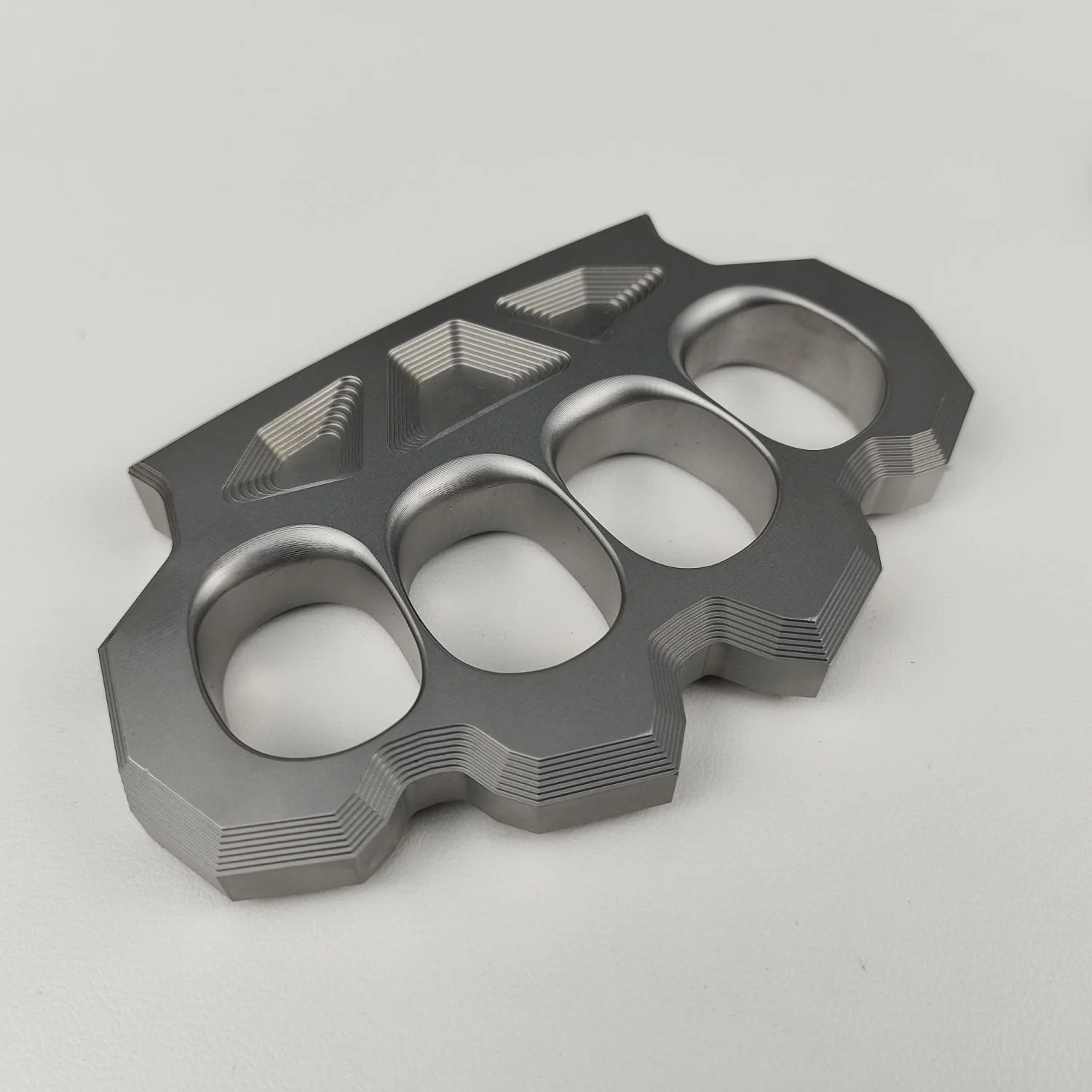 Fine Steel Knuckle Duster Four Finger Buckle Self-defense Broken Window Knuckles Boxing Training Combat Gear - Image 7