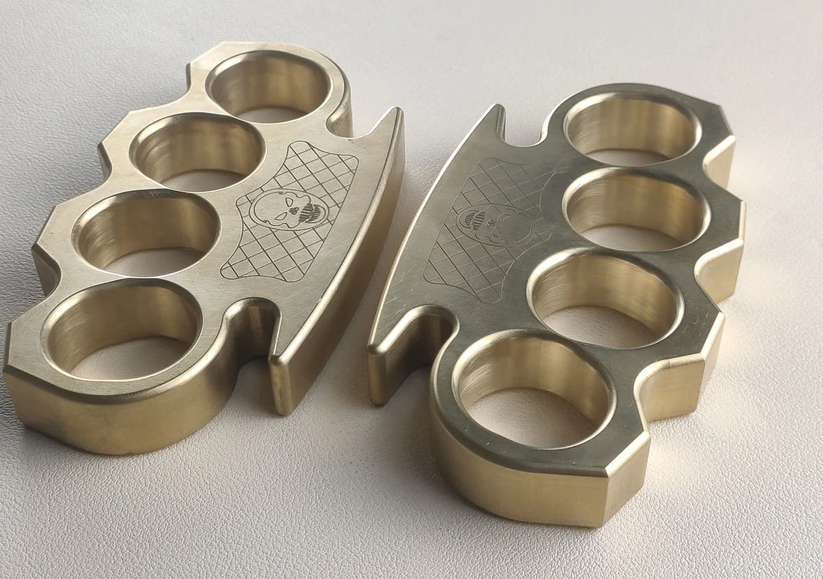 Solid Precision Brass Knuckle Duster Boxing Self Defense Four Finger Buckle Window Breaker Outdoor Camping EDC Tool