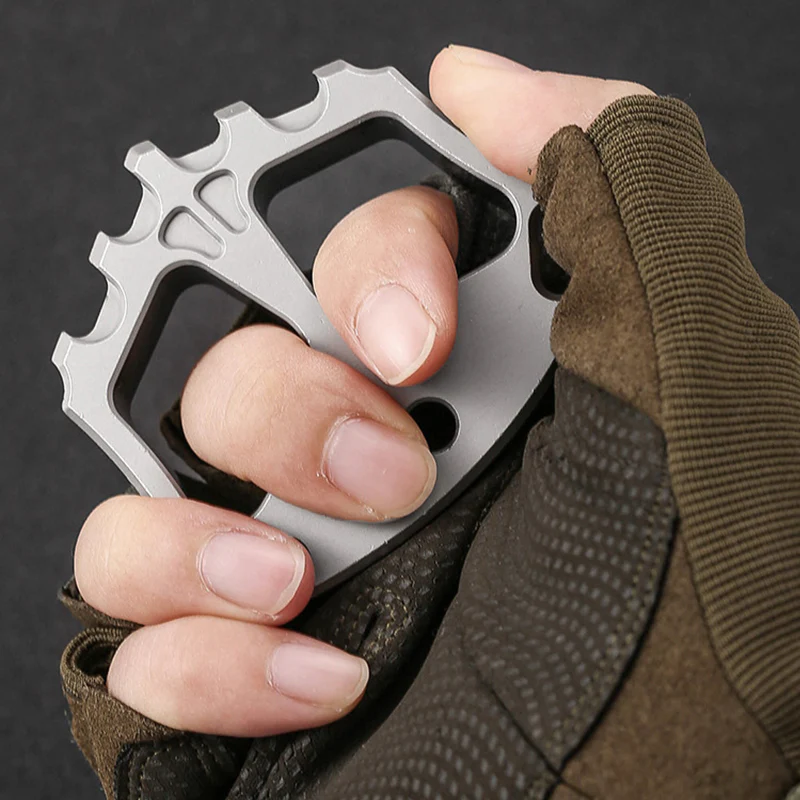 Steel Knuckle Duster Multi-functional Open-bottle Broken Window EDC Tool - Image 2