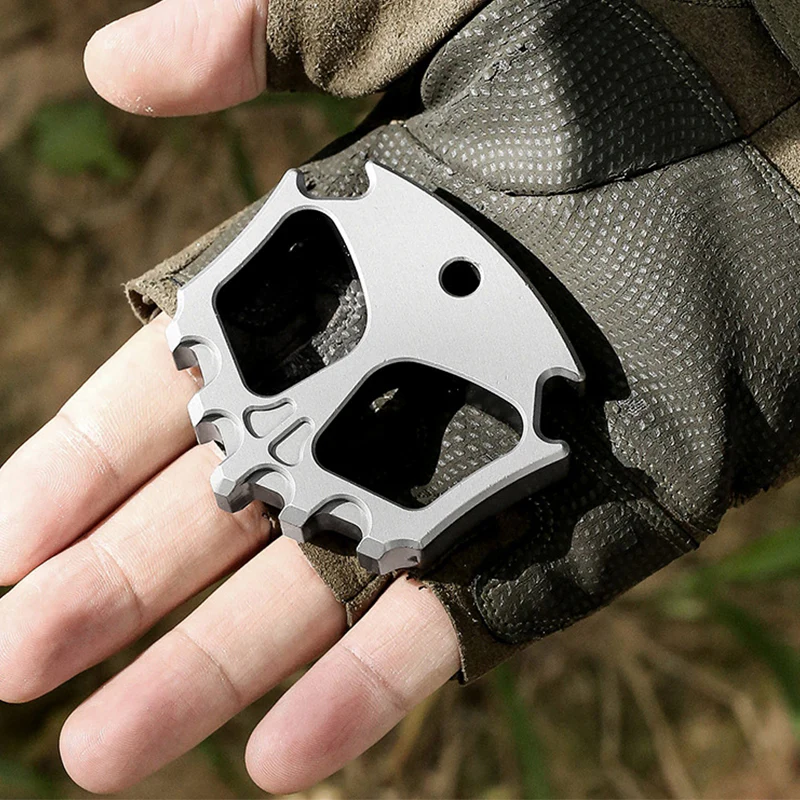 Steel Knuckle Duster Multi-functional Open-bottle Broken Window EDC Tool - Image 5