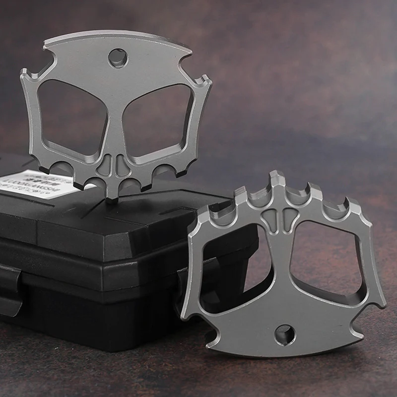 Steel Knuckle Duster Multi-functional Open-bottle Broken Window EDC Tool - Image 7