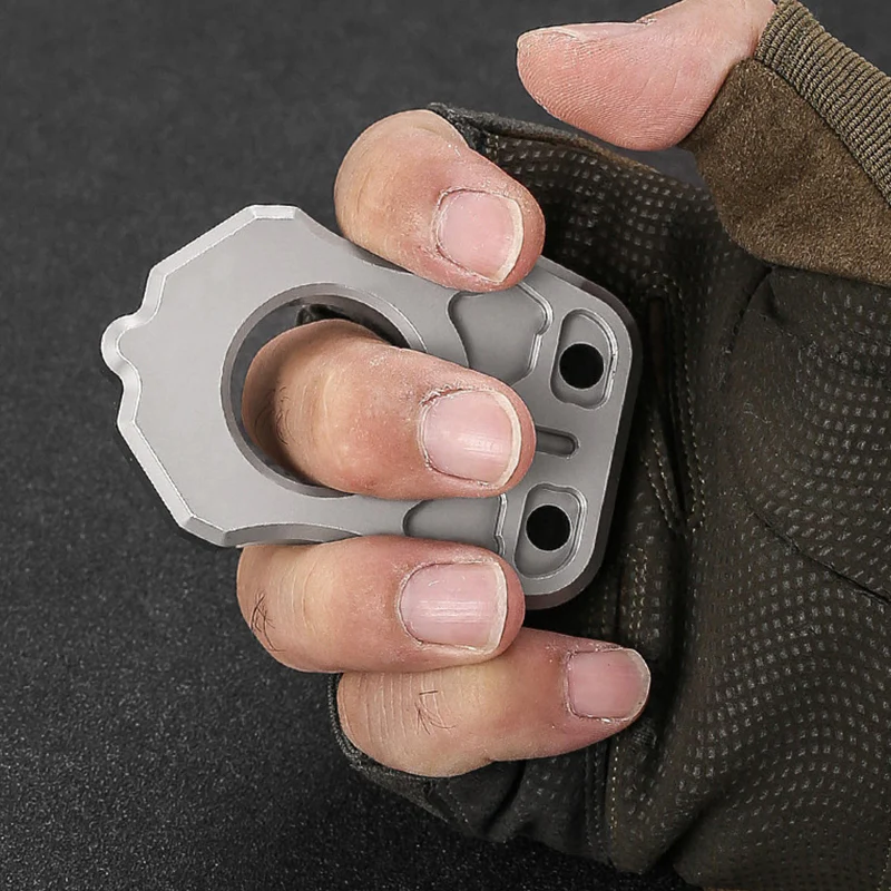 Steel Knuckle Duster Self Defense Broken Window Backpack Decoration - Image 2