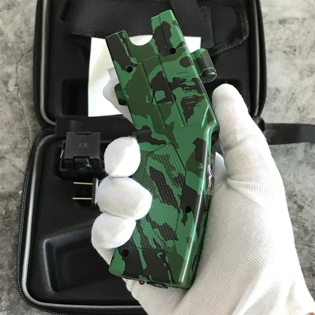 Taser Gun Shooting Long distance Electric Baton Defense Electric Shock - Image 2