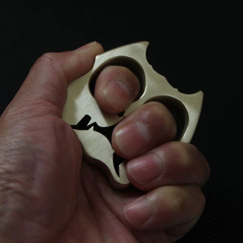 Thickened Solid Dog Brass Knuckle Duster - Image 3