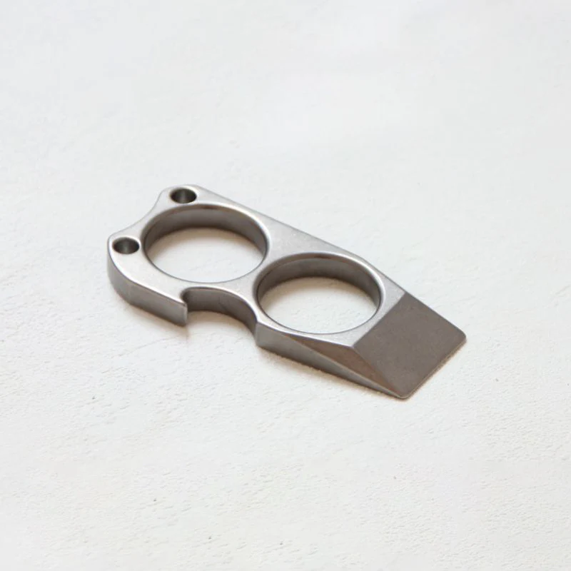 Titanium Crowbar Multifunctional Bottle Opening EDC Tool - Image 5