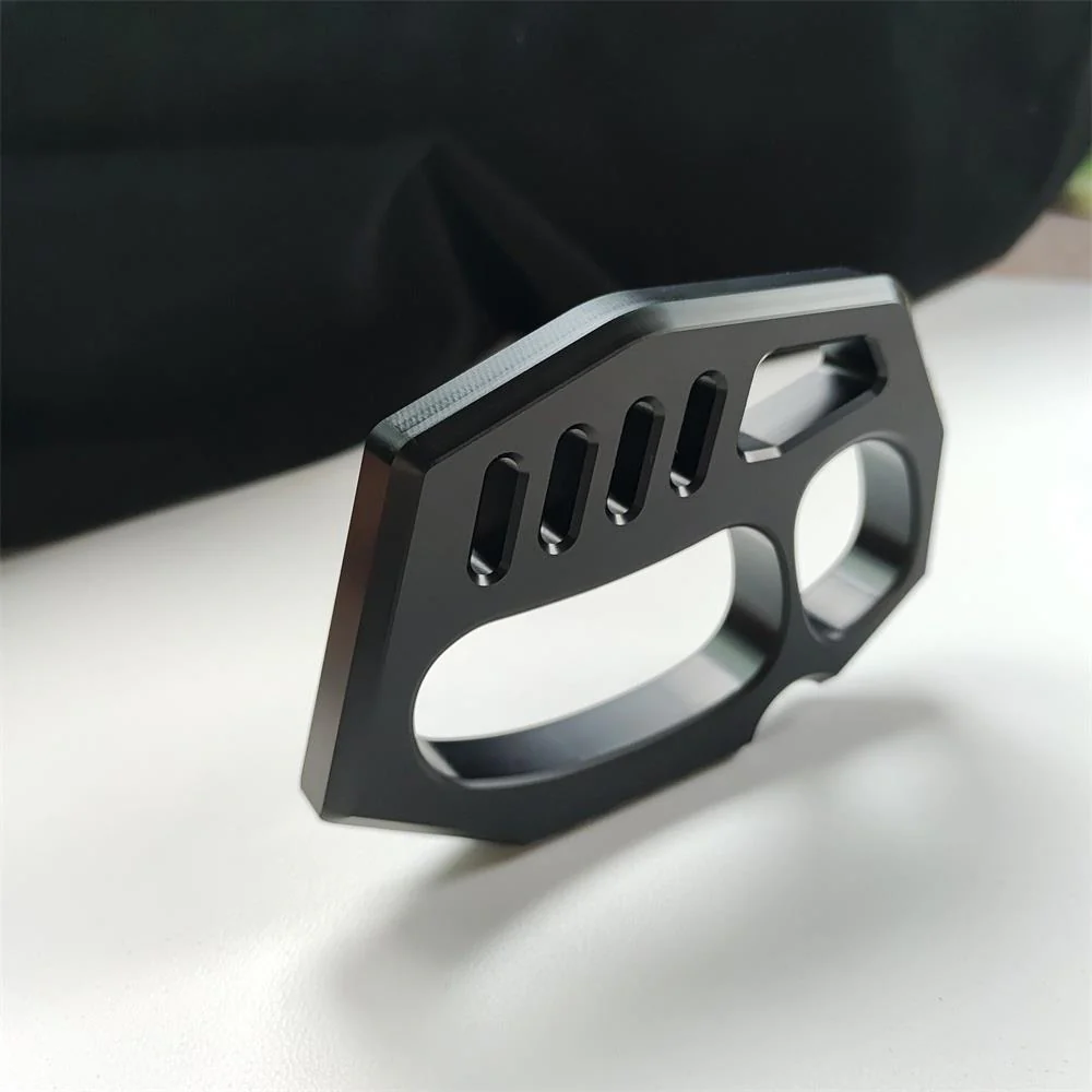 Transparent Knuckle Duster Boxing Broken Window Self -defense Tool - Image 5